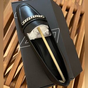 27 edit: black loafer